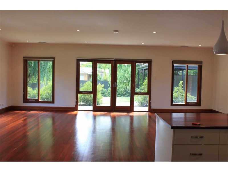 2/16 Molens Road, Hahndorf SA 5245