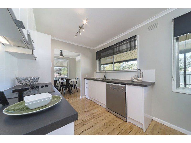 6 Pool Street, Birdwood SA 5234