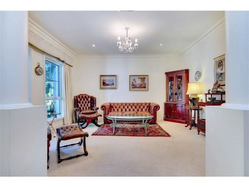 32 Avenue Road, Stirling SA 5152