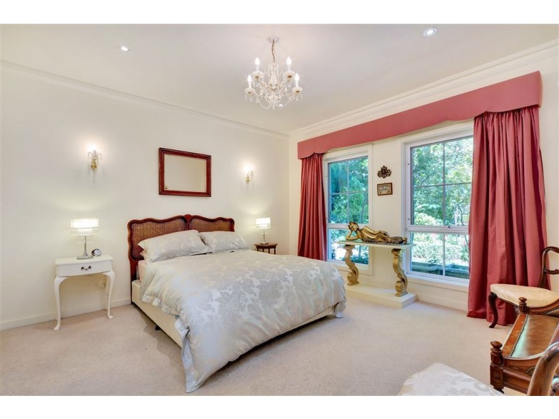 32 Avenue Road, Stirling SA 5152