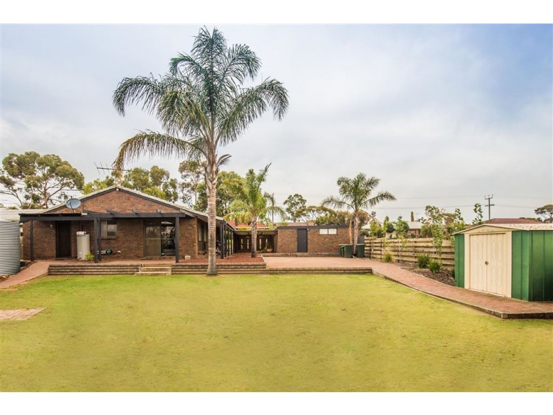 16 Roper Road, Murray Bridge SA 5253