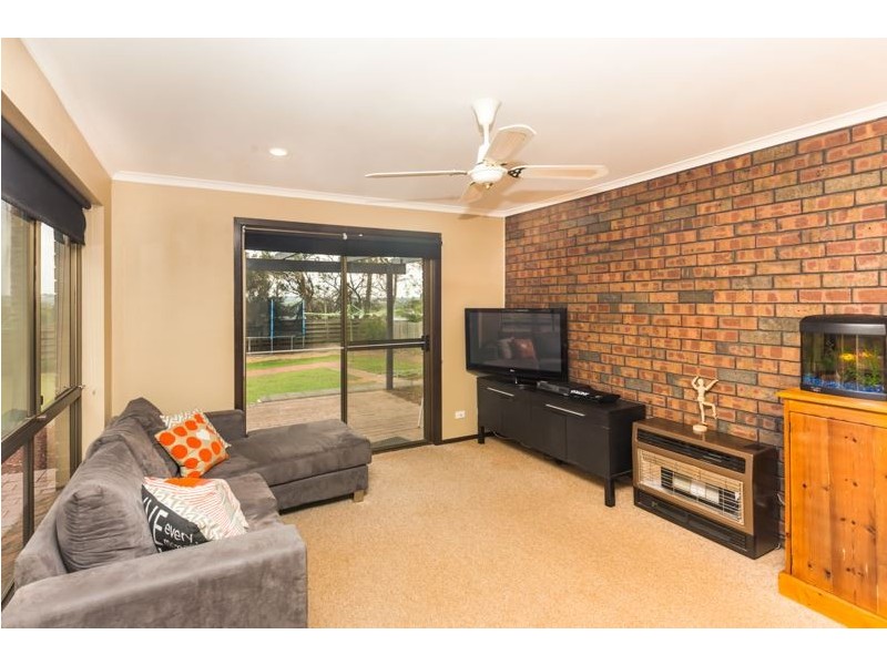 16 Roper Road, Murray Bridge SA 5253