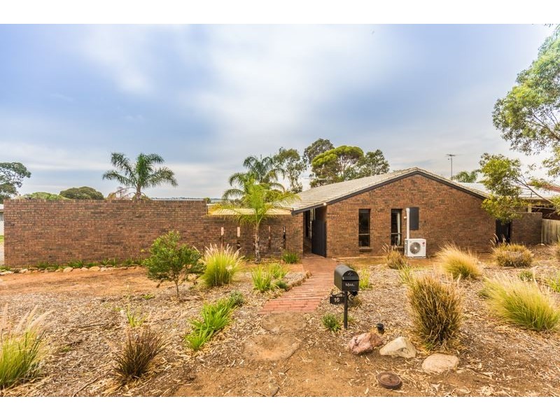 16 Roper Road, Murray Bridge SA 5253