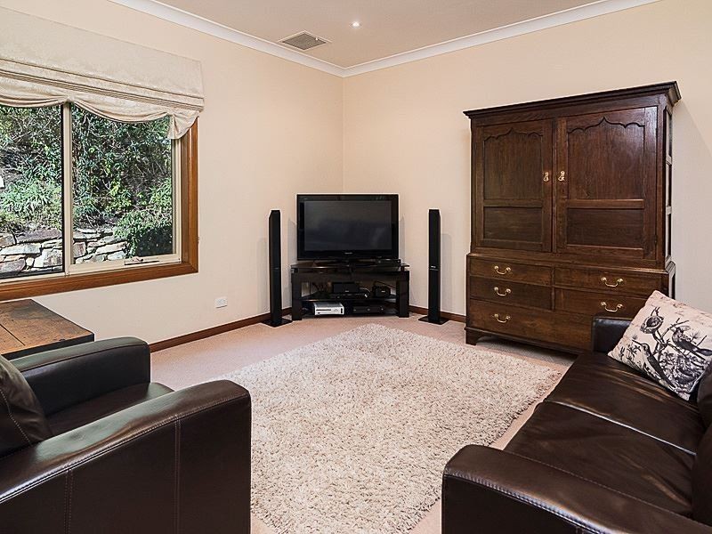 32 Hillside Road, Aldgate SA 5154