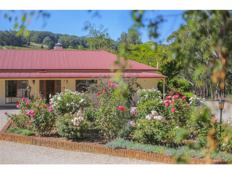 25 Hollidays Road, Summertown SA 5141