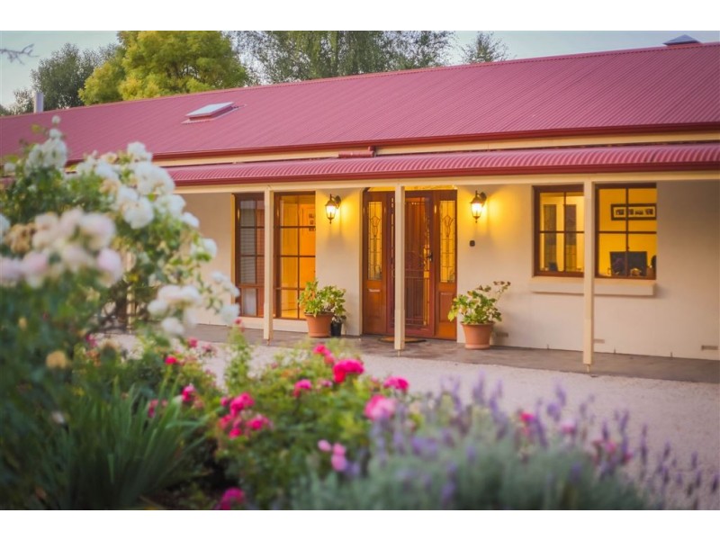 25 Hollidays Road, Summertown SA 5141