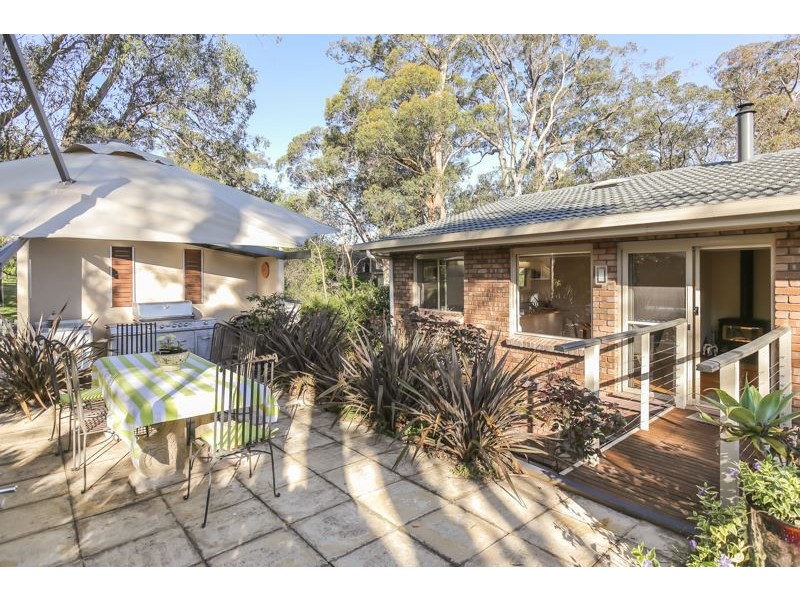 2 Wonnaminta Drive, Crafers SA 5152