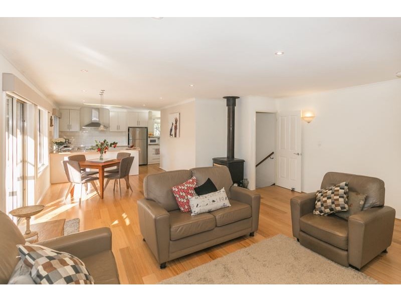 2 Wonnaminta Drive, Crafers SA 5152