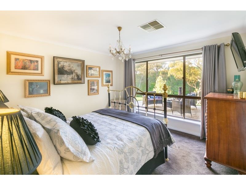 308 Whites Road, Flaxley SA 5153