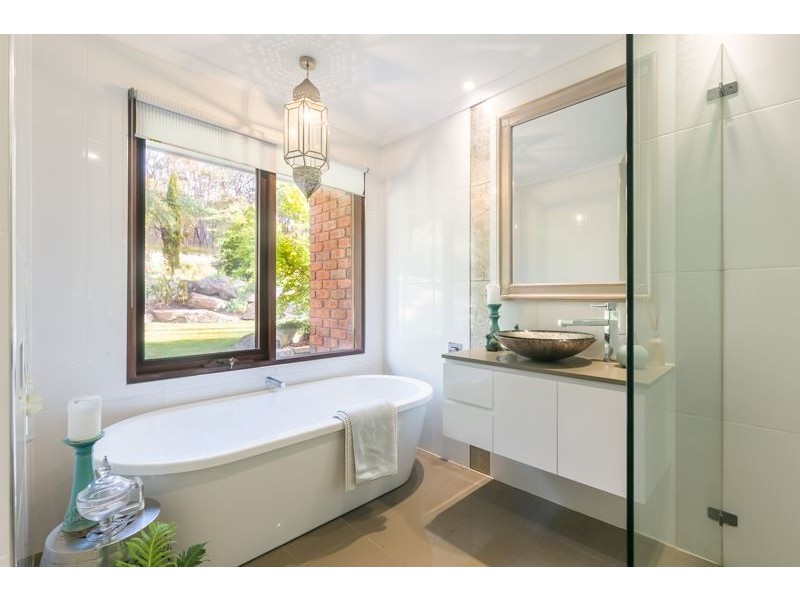 308 Whites Road, Flaxley SA 5153