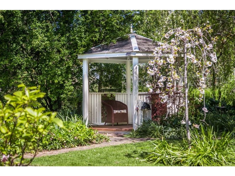 8 Kaesler Road, Hahndorf SA 5245