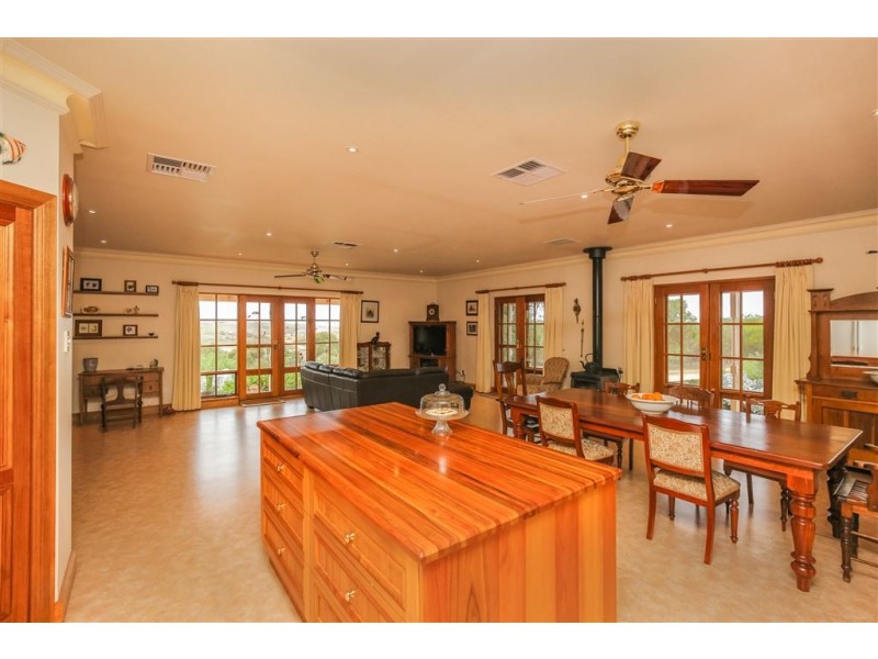 327 Tinpot Road, Strathalbyn via, Woodchester SA 5255