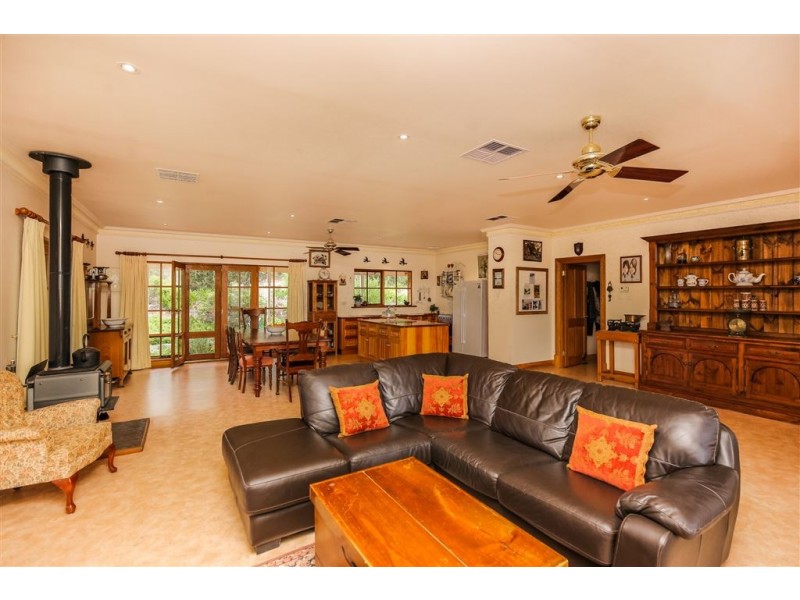 327 Tinpot Road, Strathalbyn via, Woodchester SA 5255