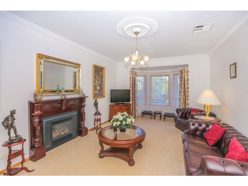 10 Silverwood Drive, Mount Barker SA 5251