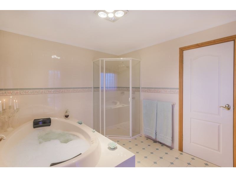 10 Silverwood Drive, Mount Barker SA 5251