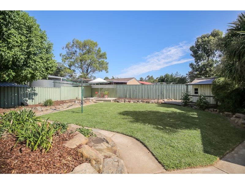 30 Lewis Avenue, Mount Barker SA 5251