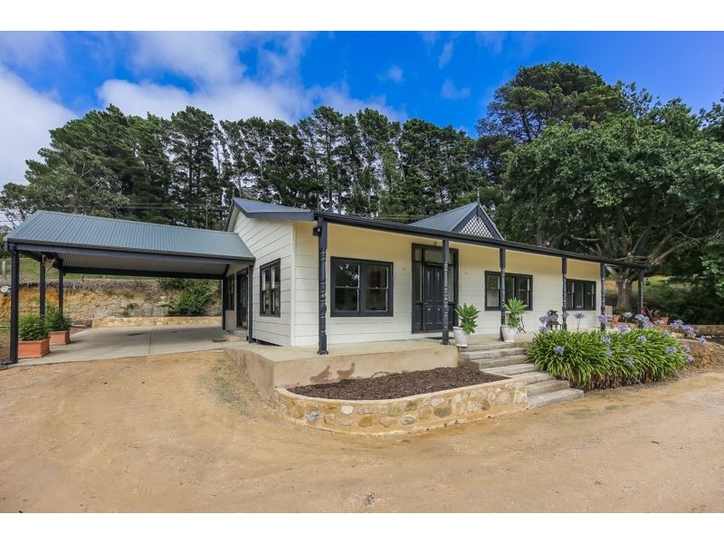 3 Castle Close, Crafers West SA 5152