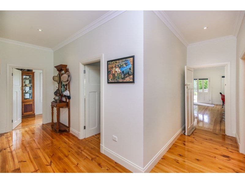 3 Castle Close, Crafers West SA 5152