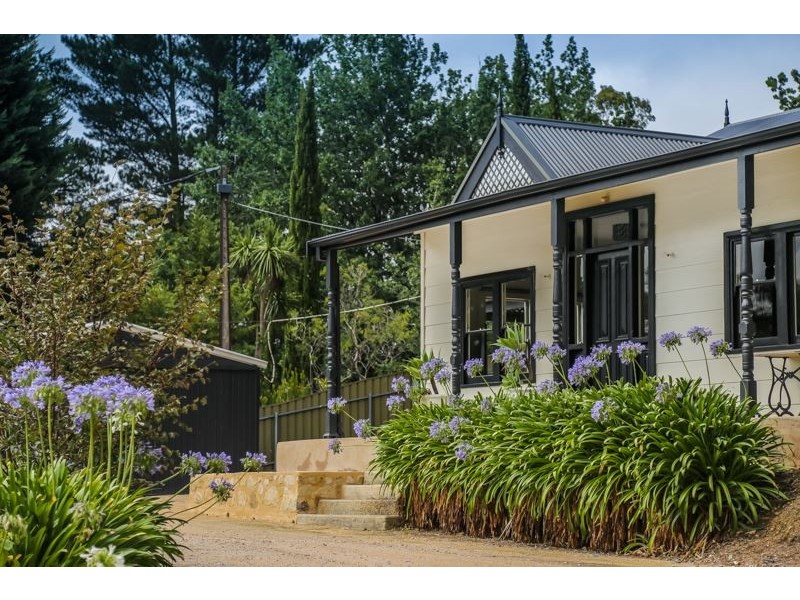 3 Castle Close, Crafers West SA 5152