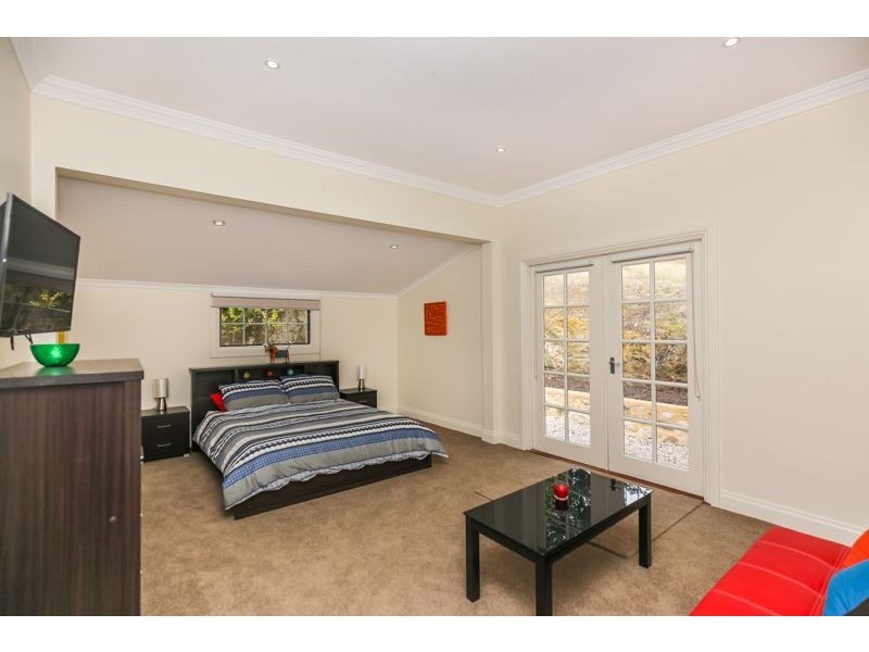 3 Castle Close, Crafers West SA 5152