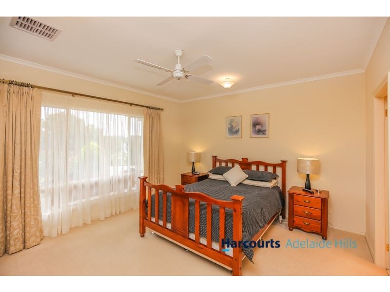 15 Barrow Court, Mount Barker SA 5251