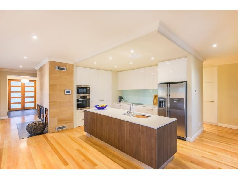 29 Princes Avenue, Crafers West SA 5152