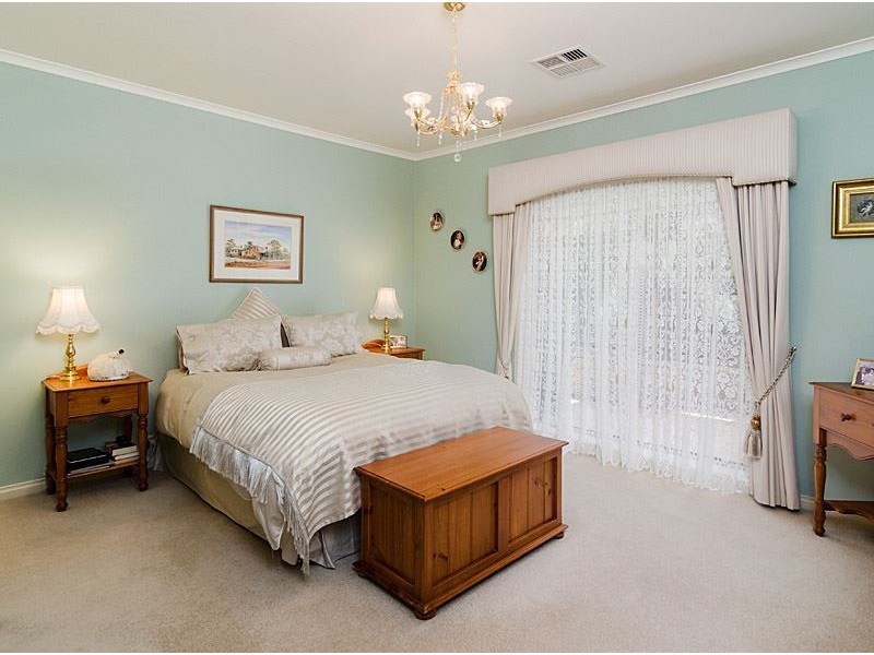 16 Silverwood Drive, Mount Barker SA 5251