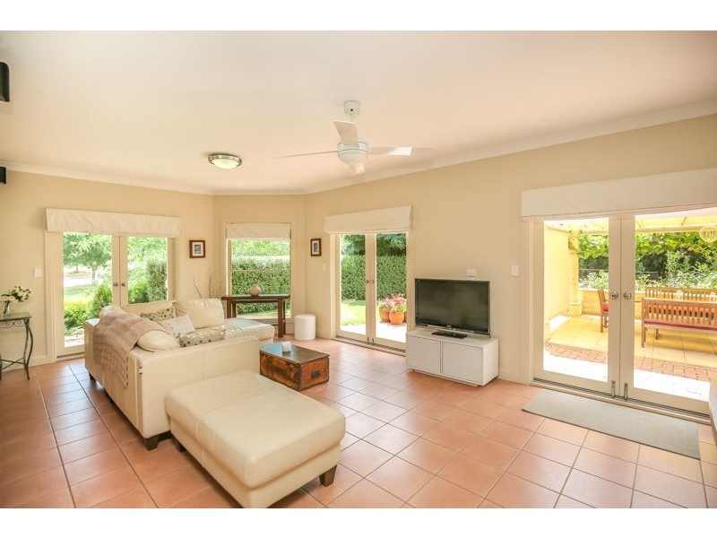 17 Fairfield Road, Mount Barker SA 5251