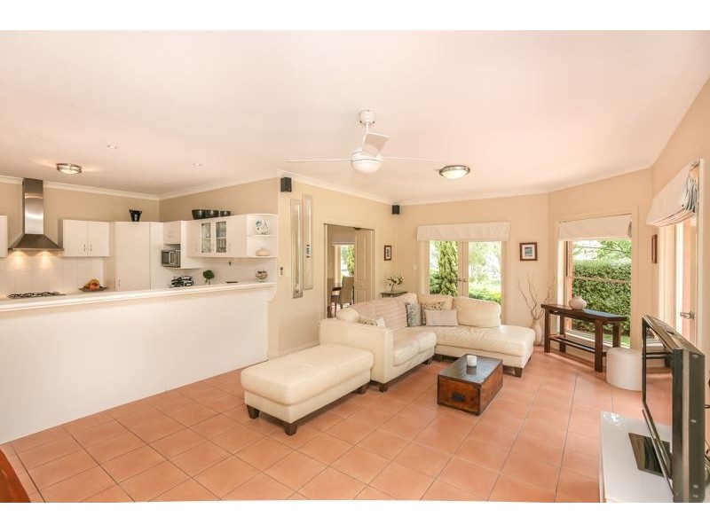 17 Fairfield Road, Mount Barker SA 5251