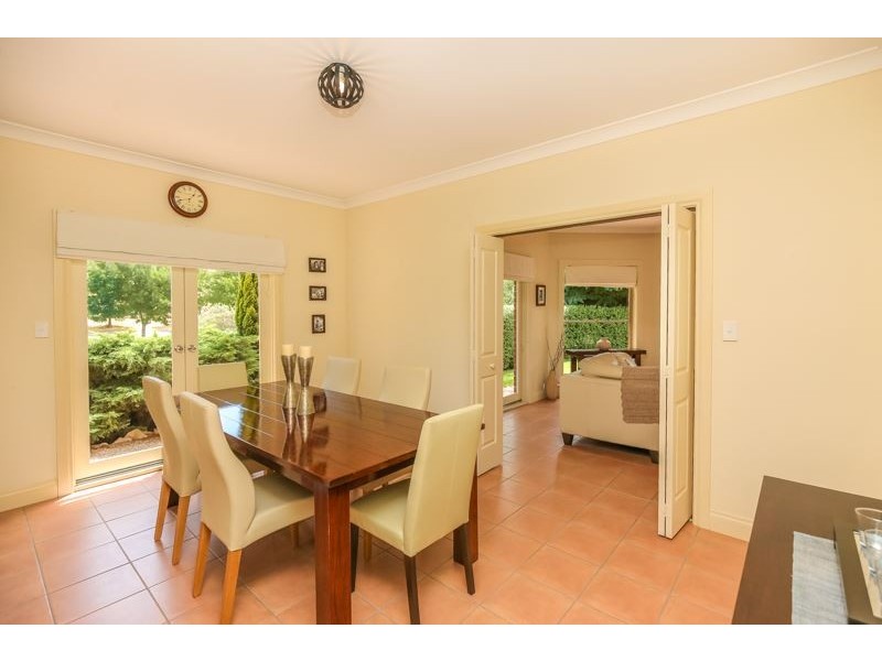 17 Fairfield Road, Mount Barker SA 5251