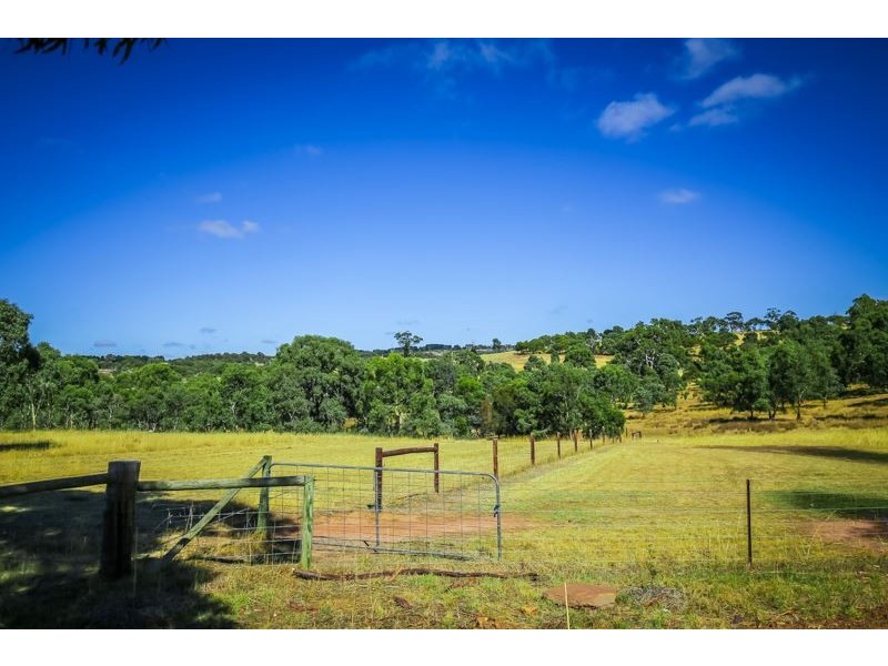 38 Vale Road, Wistow SA 5251