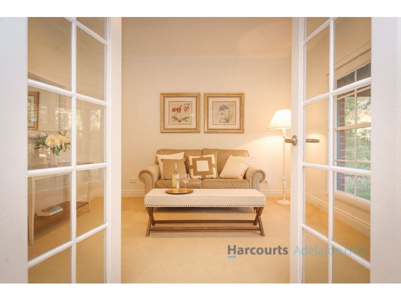 8 Glenside Road, Crafers SA 5152