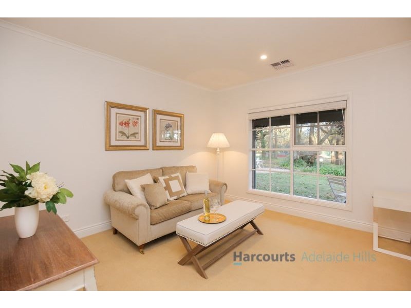 8 Glenside Road, Crafers SA 5152