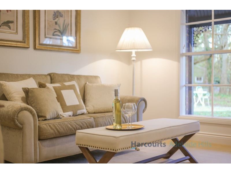 8 Glenside Road, Crafers SA 5152