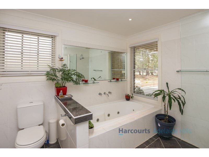 3 Lone Elk Road, Mount Pleasant SA 5235