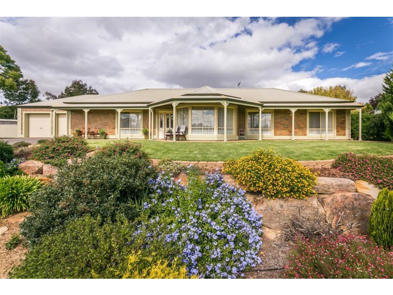 8 Duncan Crescent, Mount Barker SA 5251