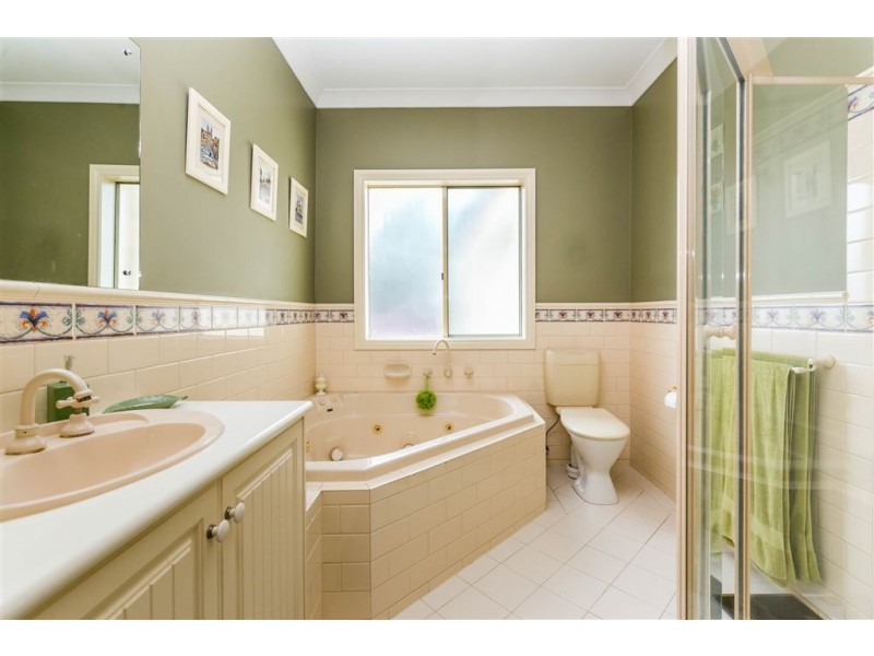 8 Duncan Crescent, Mount Barker SA 5251