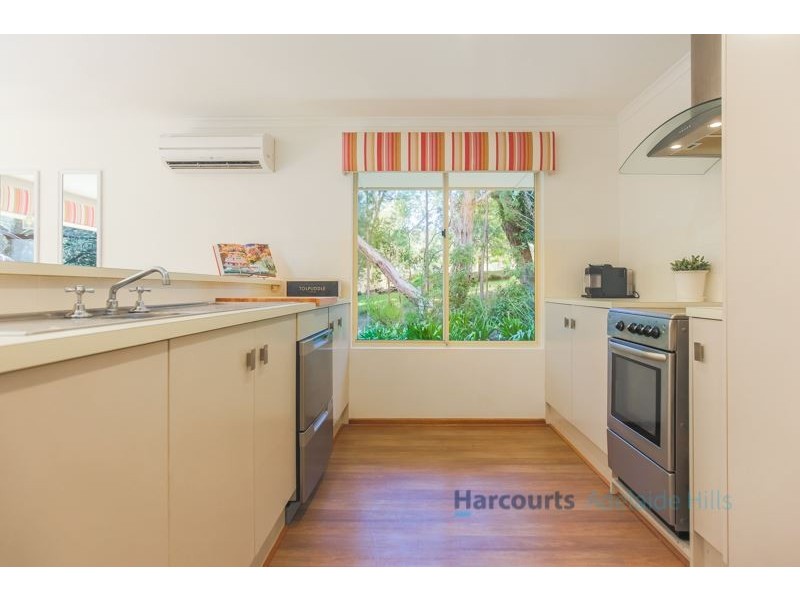 8 Fairview Road, Aldgate SA 5154