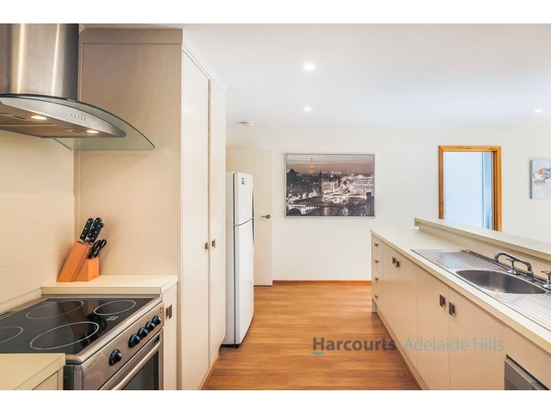 8 Fairview Road, Aldgate SA 5154