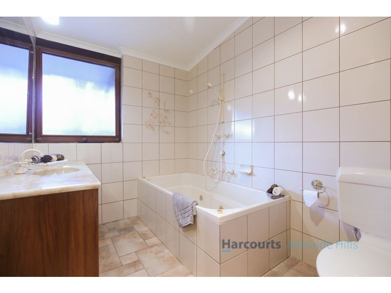 2 Somerset Road, Aldgate SA 5154