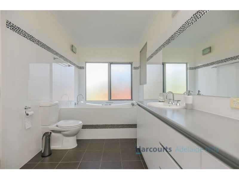 18 Bridge Road, Langhorne Creek SA 5255