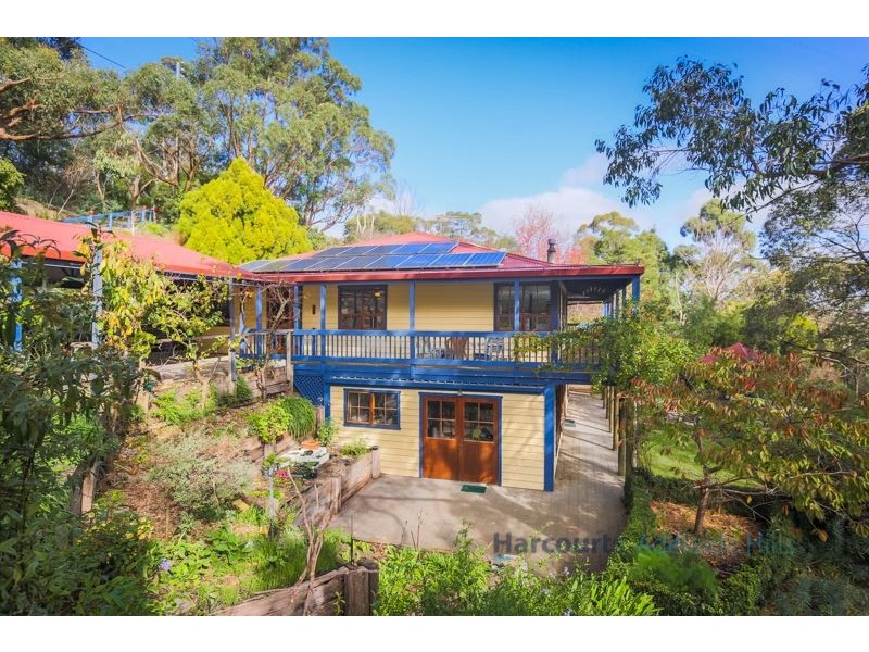 5 St Barberie Drive, Crafers SA 5152