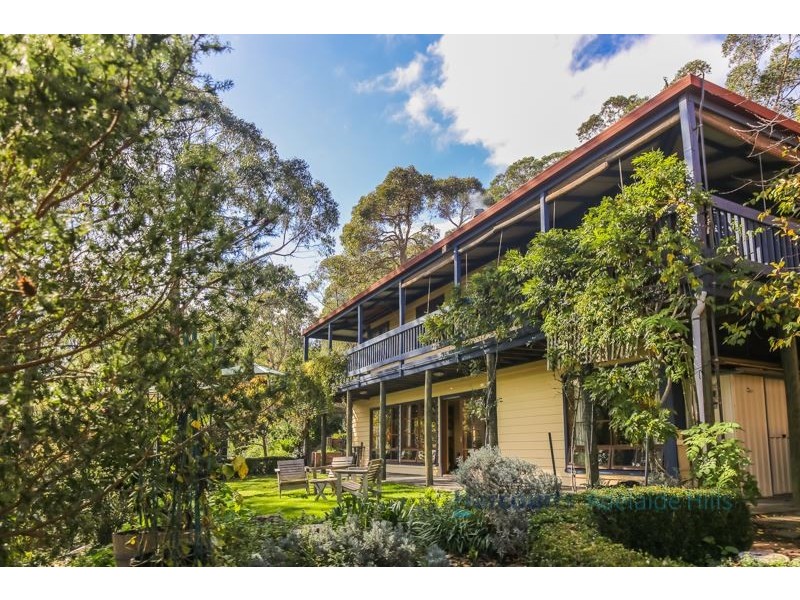 5 St Barberie Drive, Crafers SA 5152