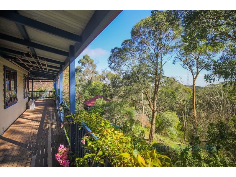 5 St Barberie Drive, Crafers SA 5152