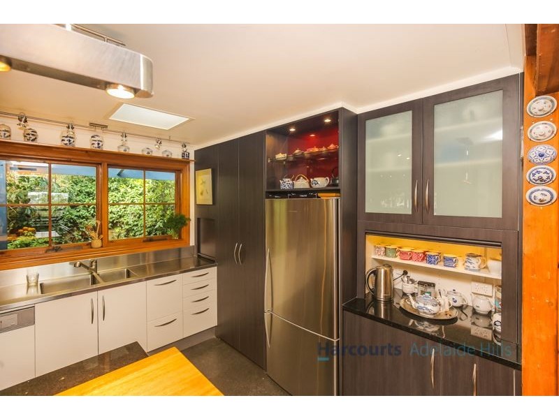 5 St Barberie Drive, Crafers SA 5152