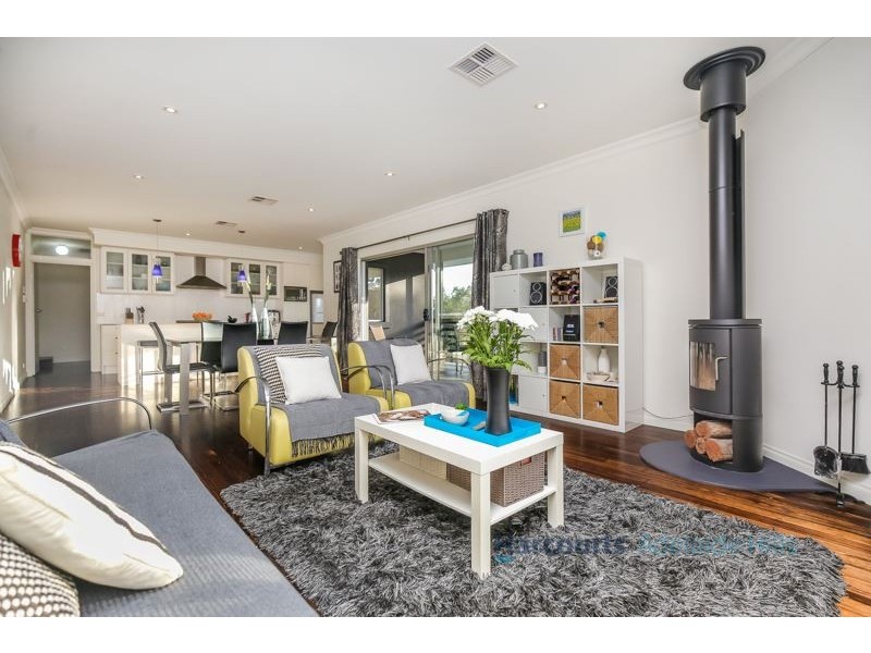 7 Fairfield Road, Mount Barker SA 5251