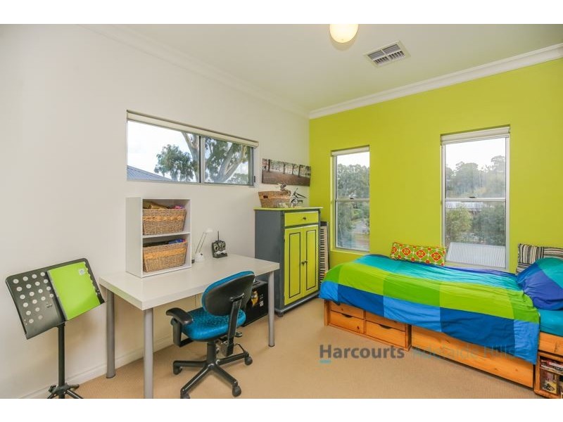 7 Fairfield Road, Mount Barker SA 5251