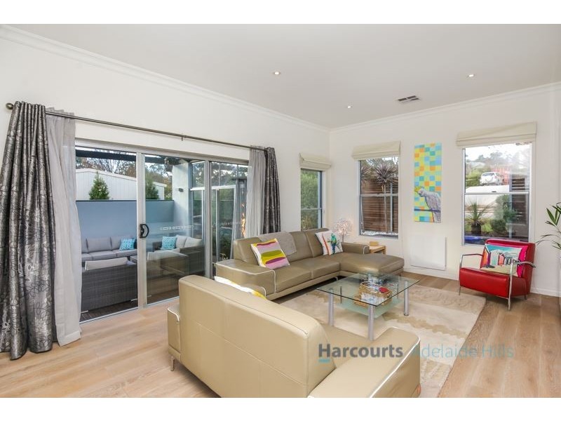 7 Fairfield Road, Mount Barker SA 5251