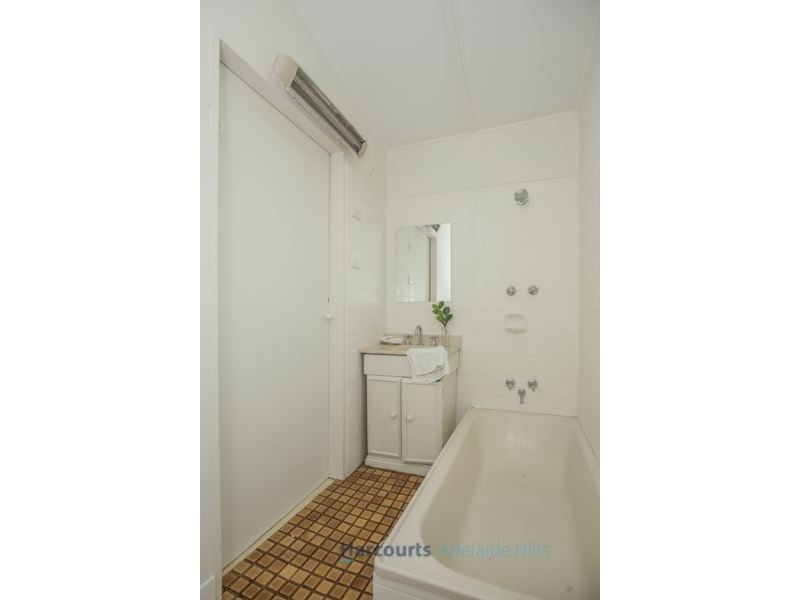 8 Princes Highway, Nairne SA 5252