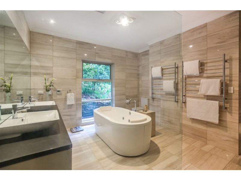 42 Waverley Ridge Road, Crafers West SA 5152